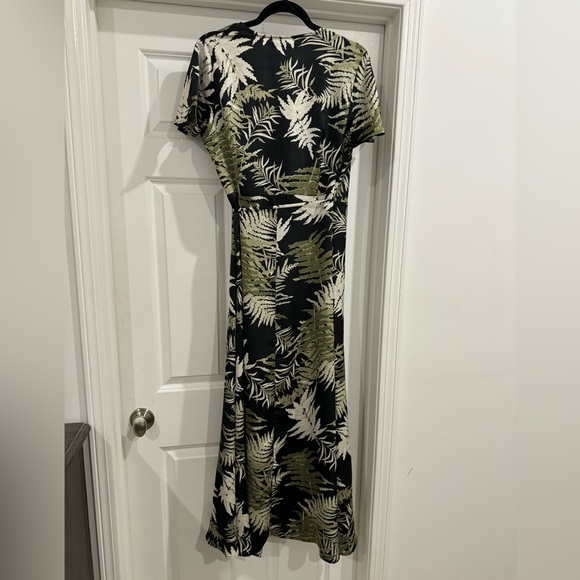SUBTLE Luxury wrap dress Medium - Picture 4 of 6
